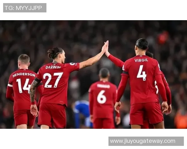 友谊赛激战：AC米兰逆转利物浦红牌事件引发全场热议